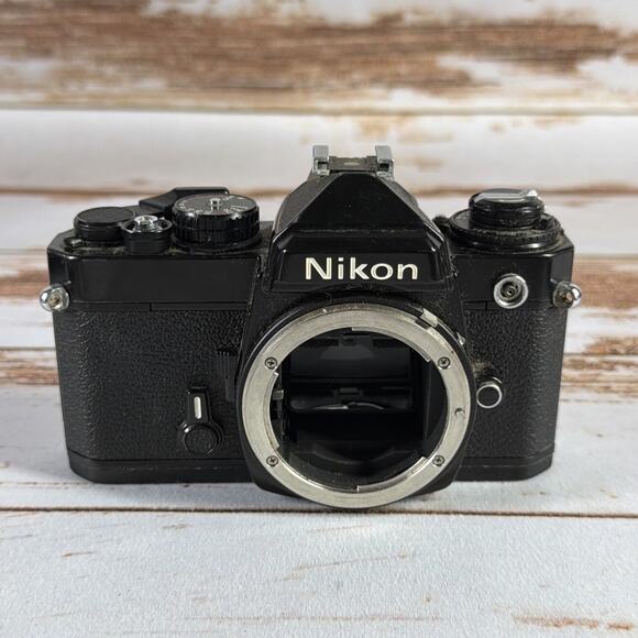 Nikon FE SLR film camera body Black color - Picture 1 of 6